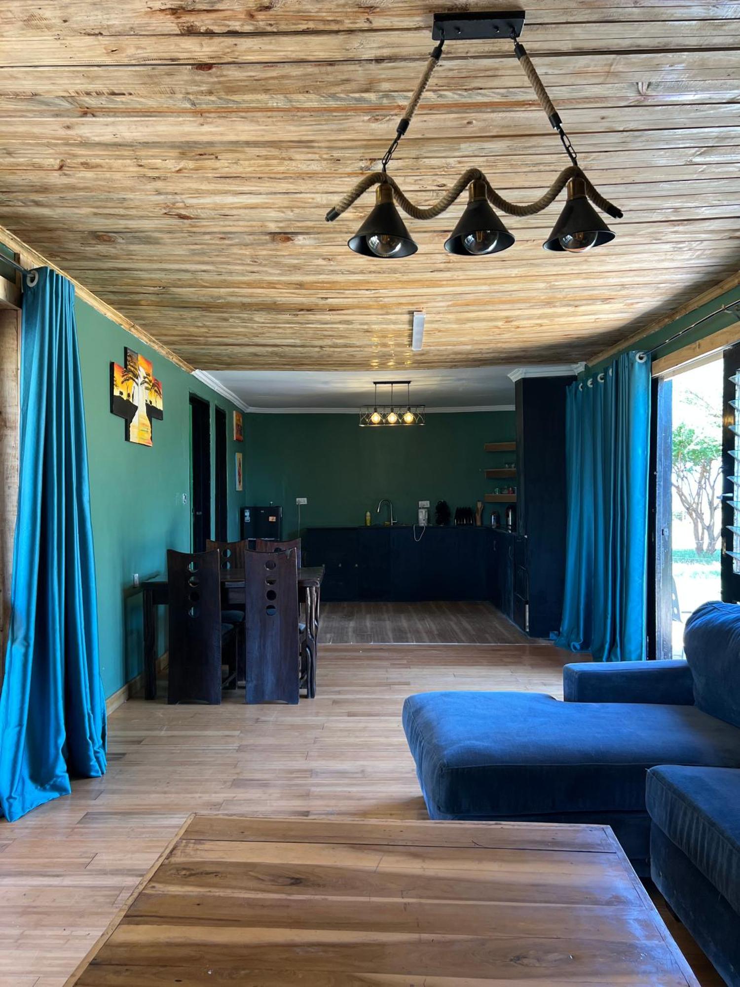 Amboseli Glass House Oloitokitok Esterno foto