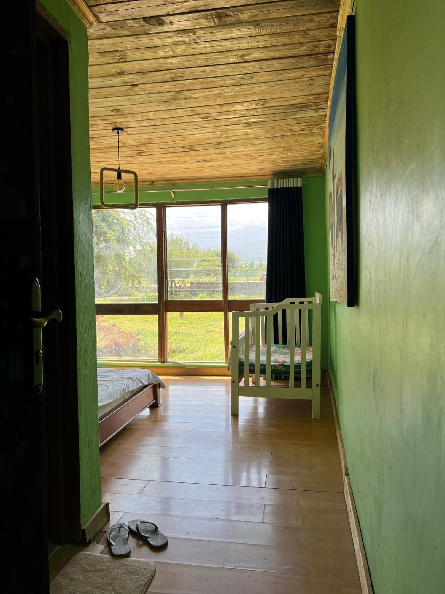 Amboseli Glass House Oloitokitok Esterno foto